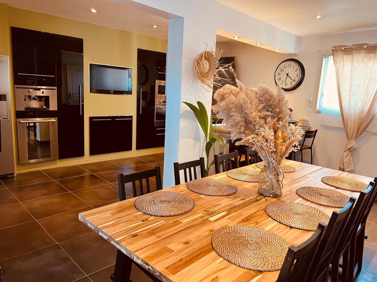 Maison De Village Ecusson - Logement Entier - 160M2 - 4Chambres - Centre Ville - Terrasse - Climatise Нім Екстер'єр фото